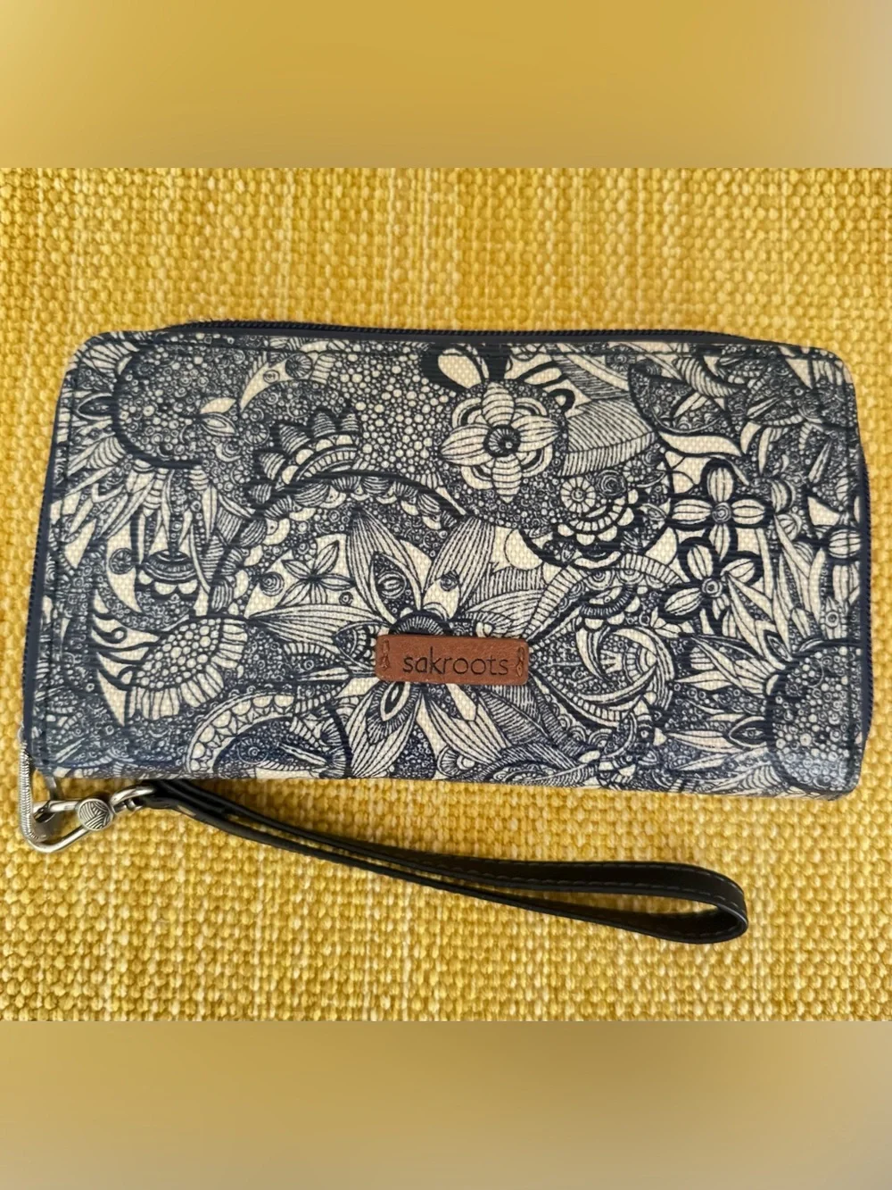 Sakroots Navy and Cream Floral Zip Wristlet/Wallet with Strap